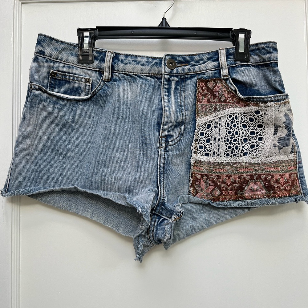 Bongo Jean short “festival” 11